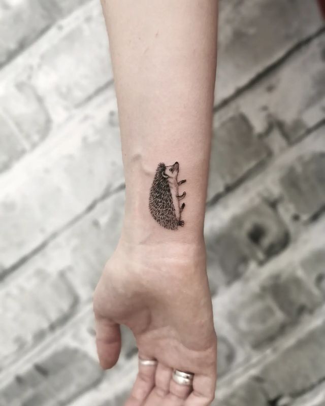 hedgehog tattoo - IG emilia_paw_arts